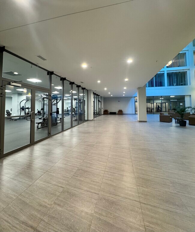 Photo - 652 Princess St Unit 633