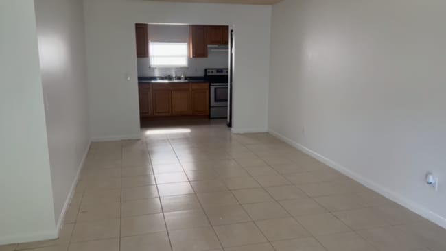 Photo - 5007 Eastwood Dr Apartamento Unidad A