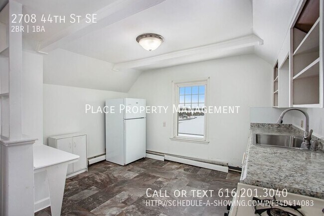 Photo - 2708 44th St Se - 2 Bed/1 Bath Upper Apart...