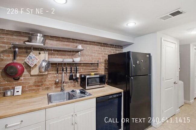 Photo - 228 F St NE Unit 2