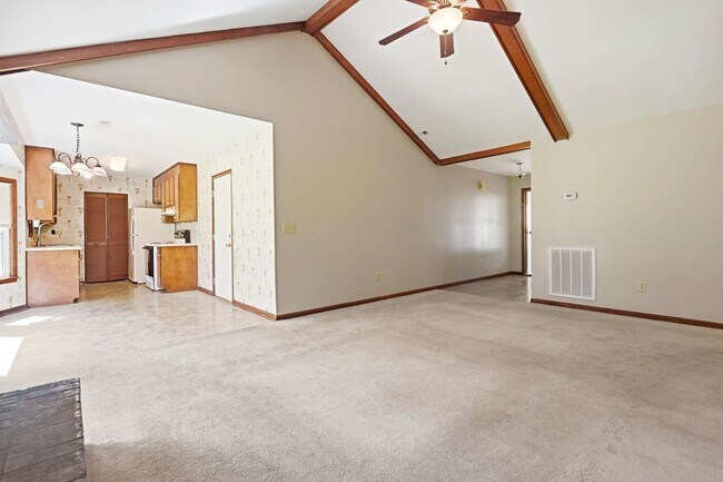 617 Longleaf Rd