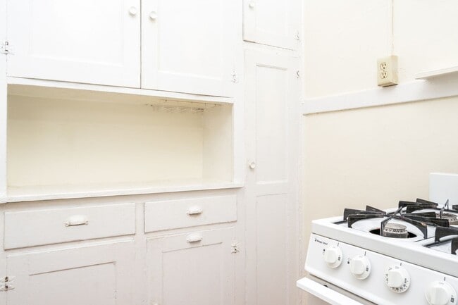Photo - 2226 Garfield Ave S