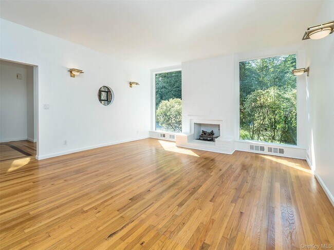 3 West Dr