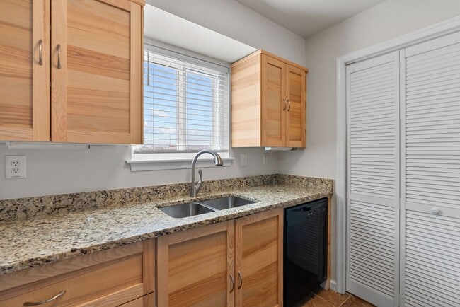 Photo - Beachfront 2BR/2BA Condo with Water Views in Norfolk – Water Included