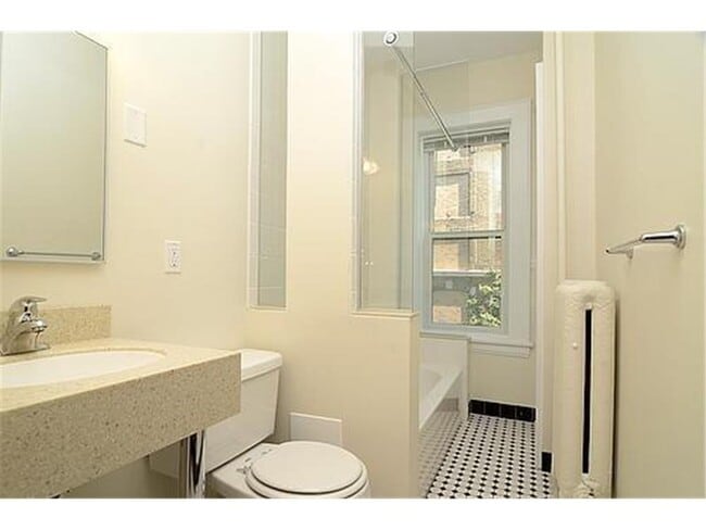 Photo - 1401 Willow St Unit 8