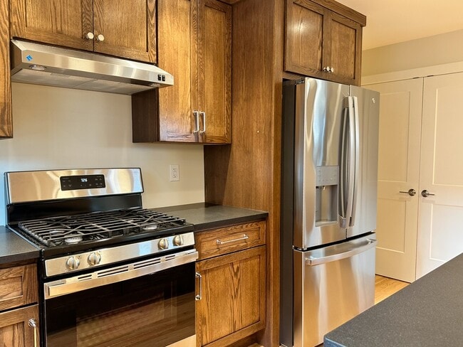 Photo - 2606 Larkins Wy