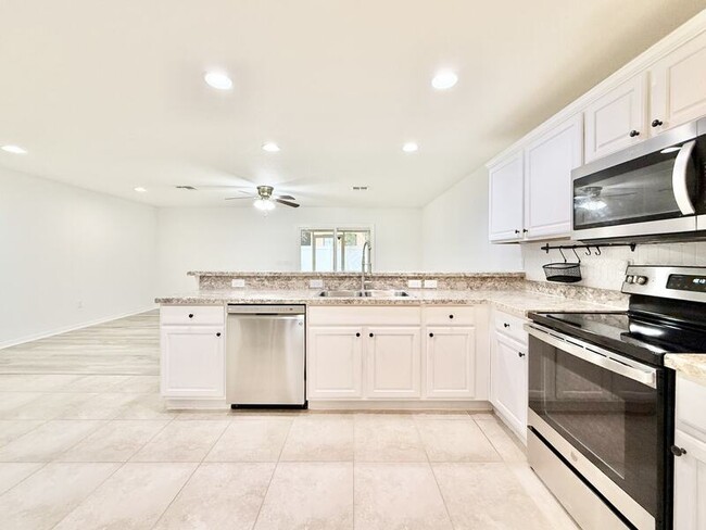 Photo - 7211 Merlot Sienna Ave