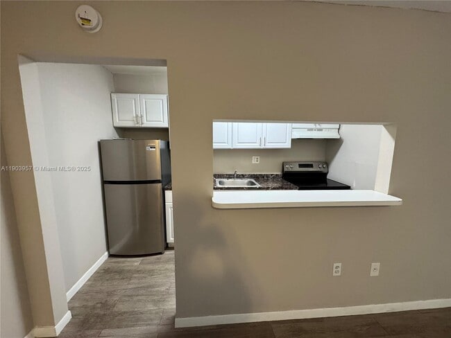 Photo - 3300 S Dixie Hwy Unit 306