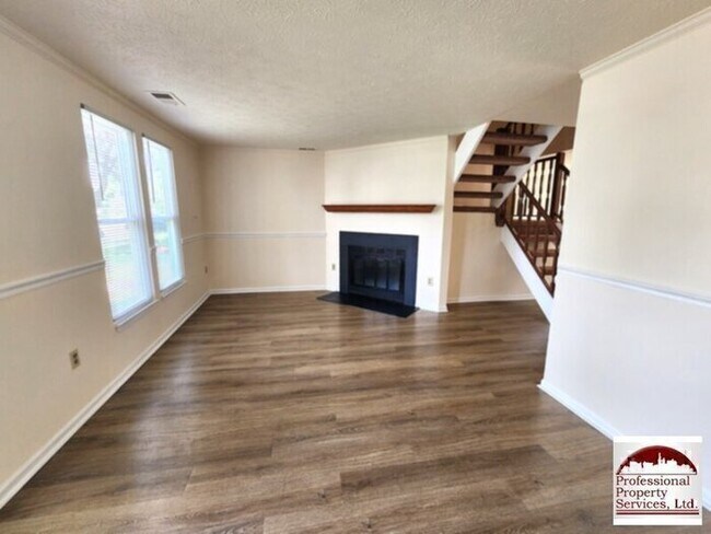 Photo - Charming 3br/1.5ba Townhome Updated, Convenient, And Move In Ready