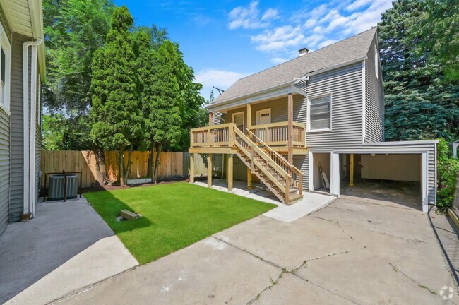 Building Photo - 8321 S Saginaw Ave Rental