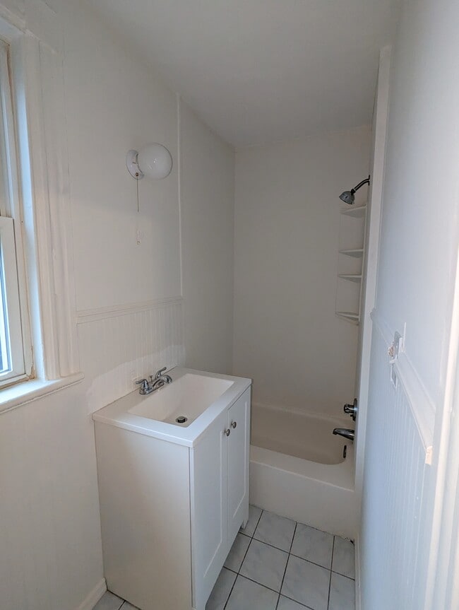 Photo - 87 Marshall St Unit 1