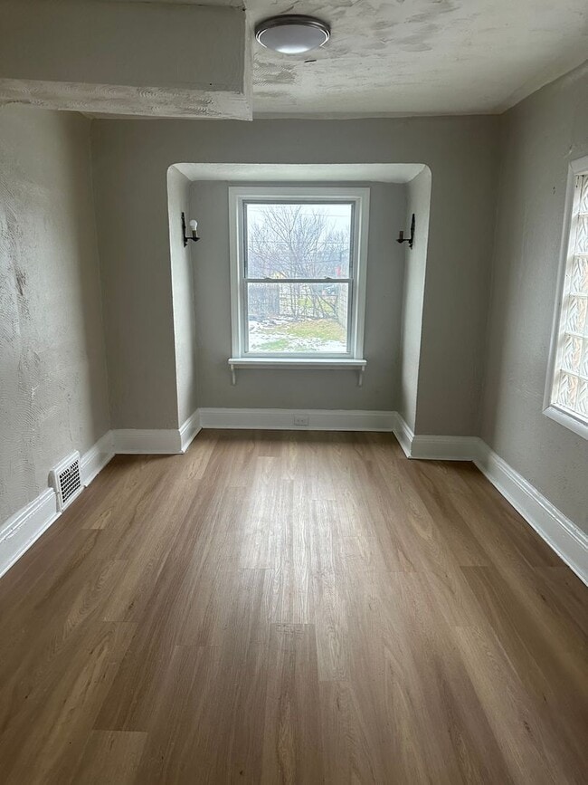 Photo - Cleveland East Side Single Cash Pay/Section 8