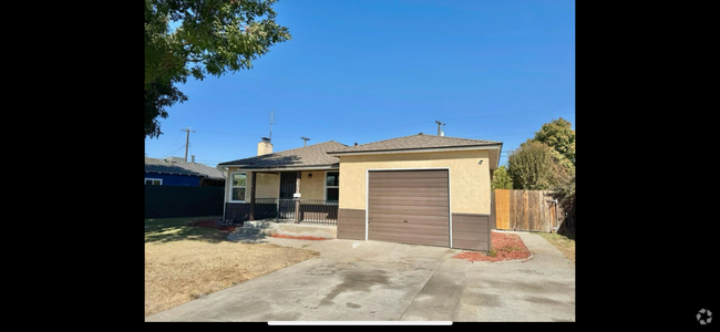 Building Photo - 3745 Kenmore Dr S Rental