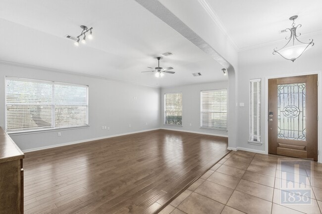 Photo - 420 Torrington Dr