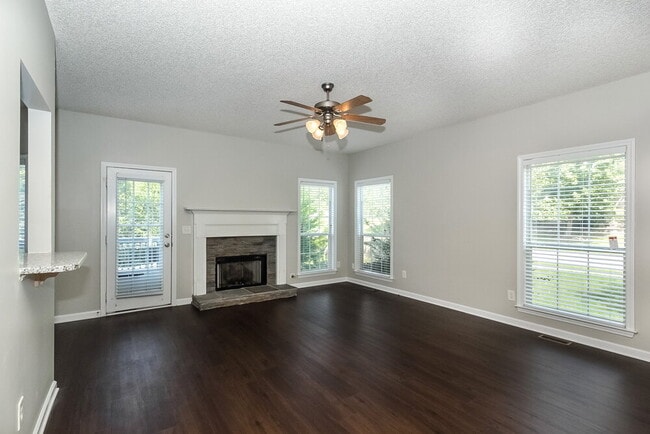 Photo - 3 Brightling Ln