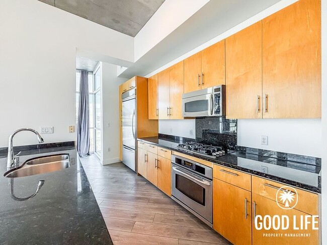 Photo - 527 Tenth Ave Unit 507