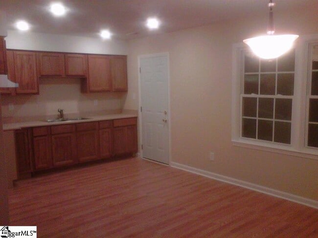 Photo - 378 Vanderbilt Rd