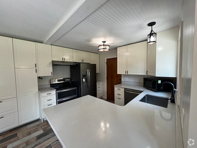 Building Photo - 2687 Teri Terrace Rental
