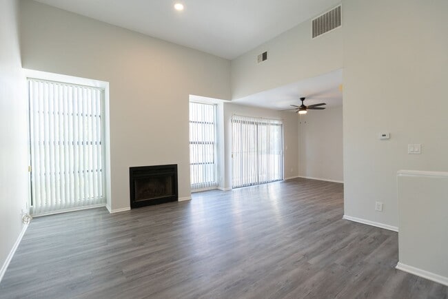 1527 Veteran Ave
