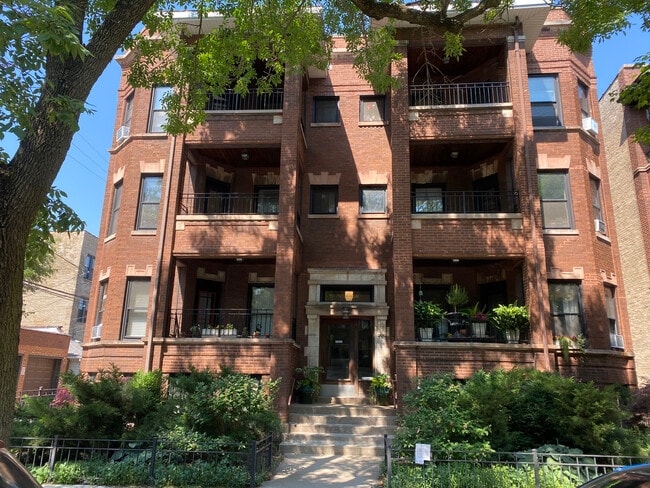 Photo - 5614 N Wayne Ave Unidad Ground Level