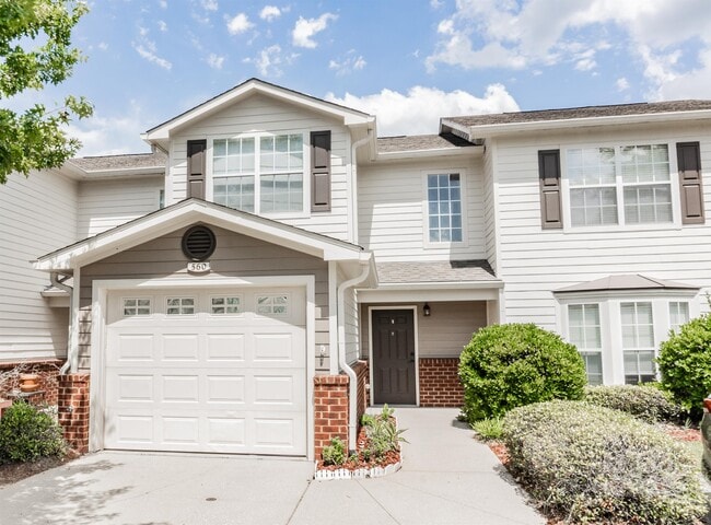 Building Photo - 560 Wingspan Way