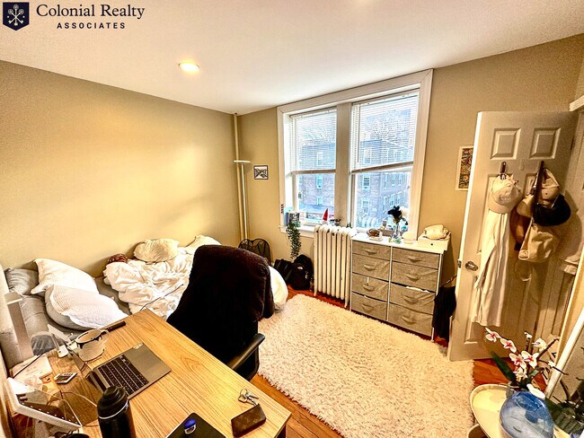 Photo - 76 Egmont St Unit 4