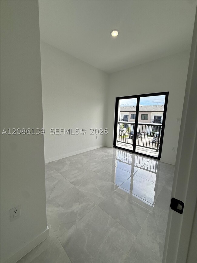 1416 NW 6th Ave