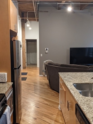 Photo - 1040 W Adams St Condo Unit 226