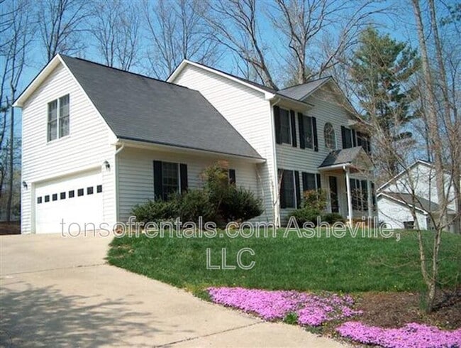 Building Photo - 15 Collenwood Rd