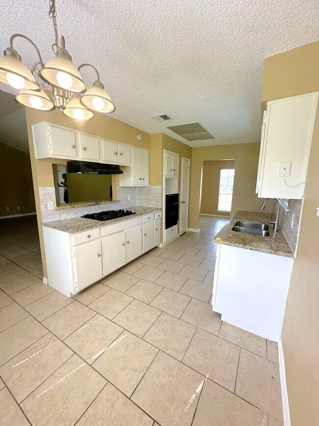 Photo - 12210 Roandale Dr