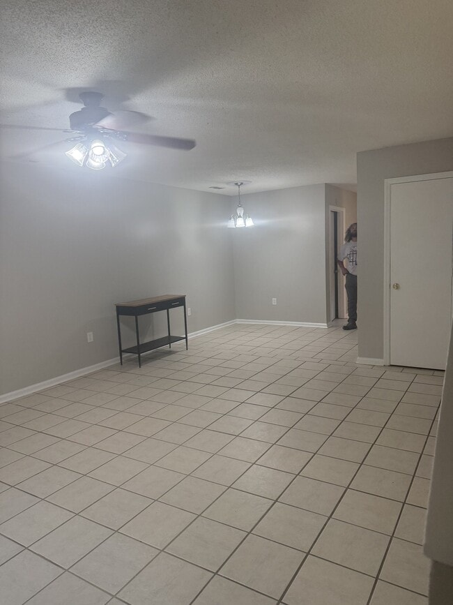 Photo - 1456 Flintwood Dr