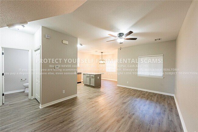 758 W Breeze Cove
