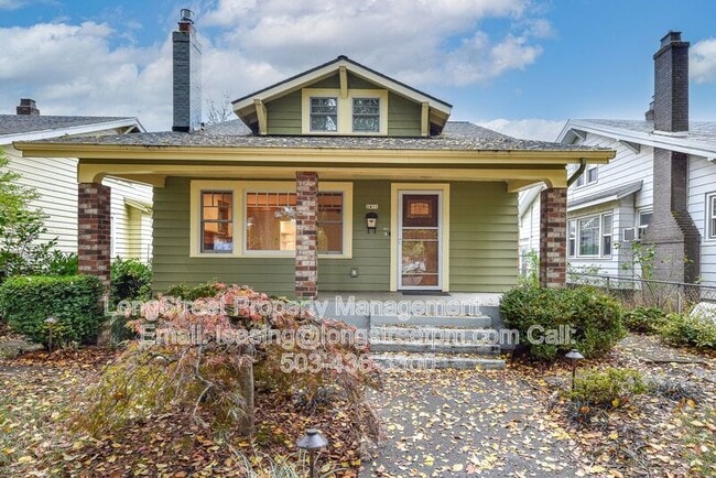 Photo - 2411 SE Elliott Ave