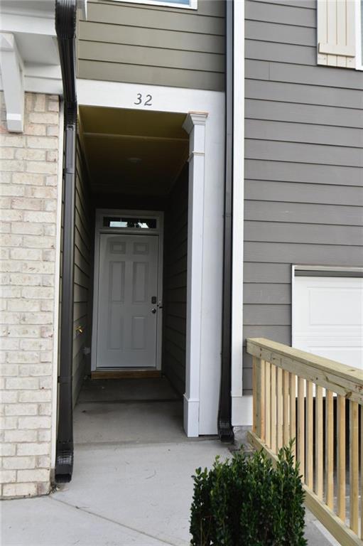 Photo - 32 Berryville Dr