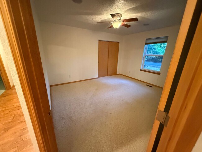 Photo - 1340 SW Timian St