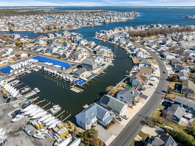 Photo - 3110 Windsor Ave