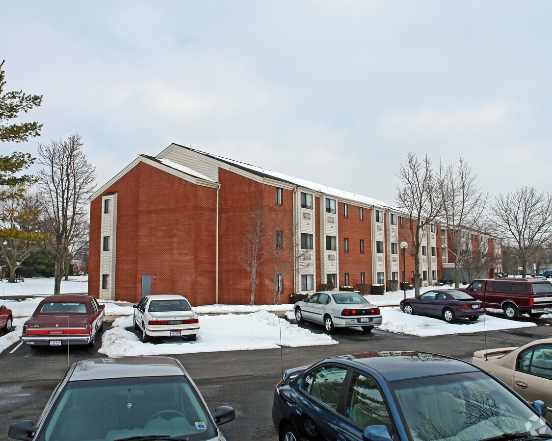 Photo - Villa Park Apartments
