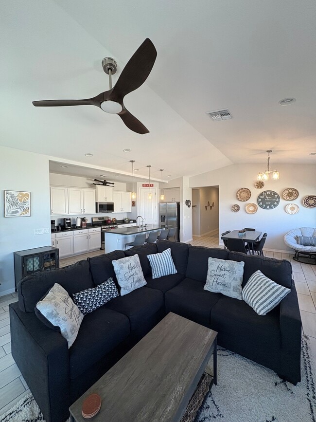 Photo - 6255 Goldfinch Dr