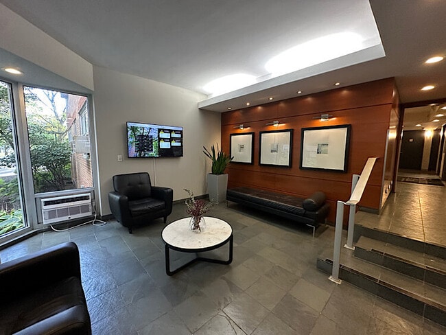 Photo - 4960 N Marine Dr Unit 1212