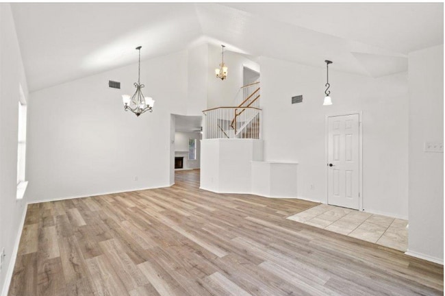 Photo - 15423 Quinley Dr