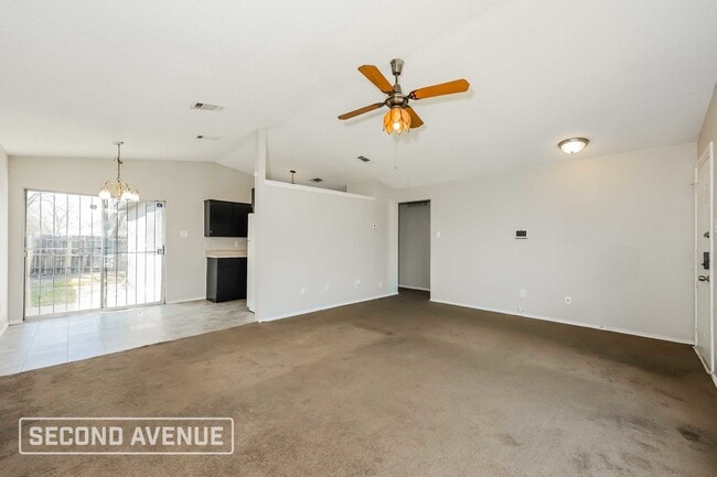 Photo - 1937 Red Cloud Dr