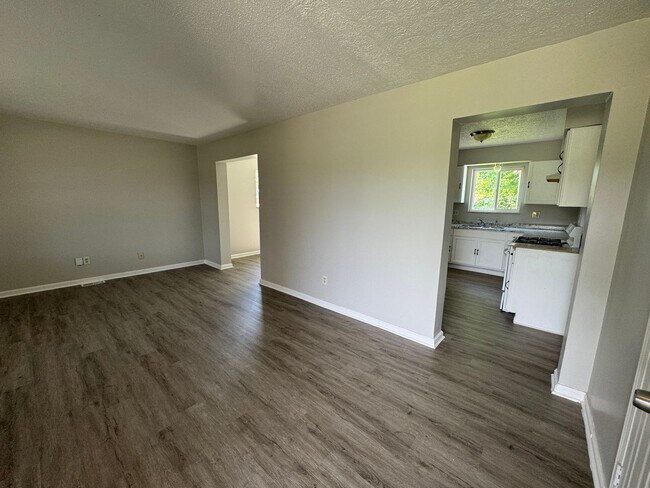 Photo - Far Eastside Large 3 Bedroom 1.5 Bath