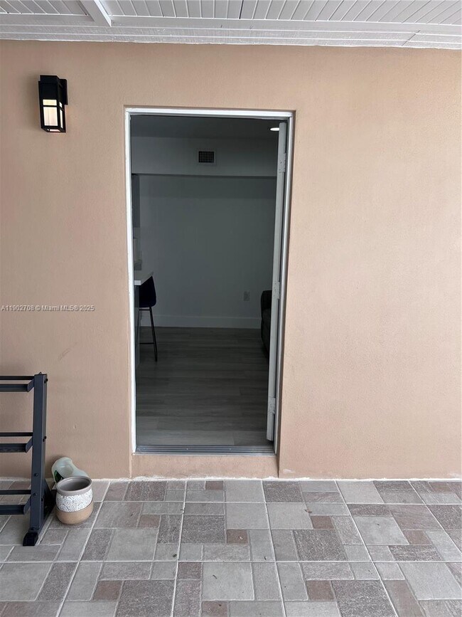 Photo - 934 SW 75th Ave Unit #7501