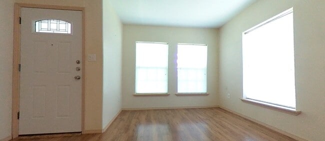 Photo - 156 S Grape Ave