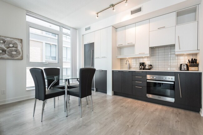 Photo - 199 Richmond St W Unit ID1052911P