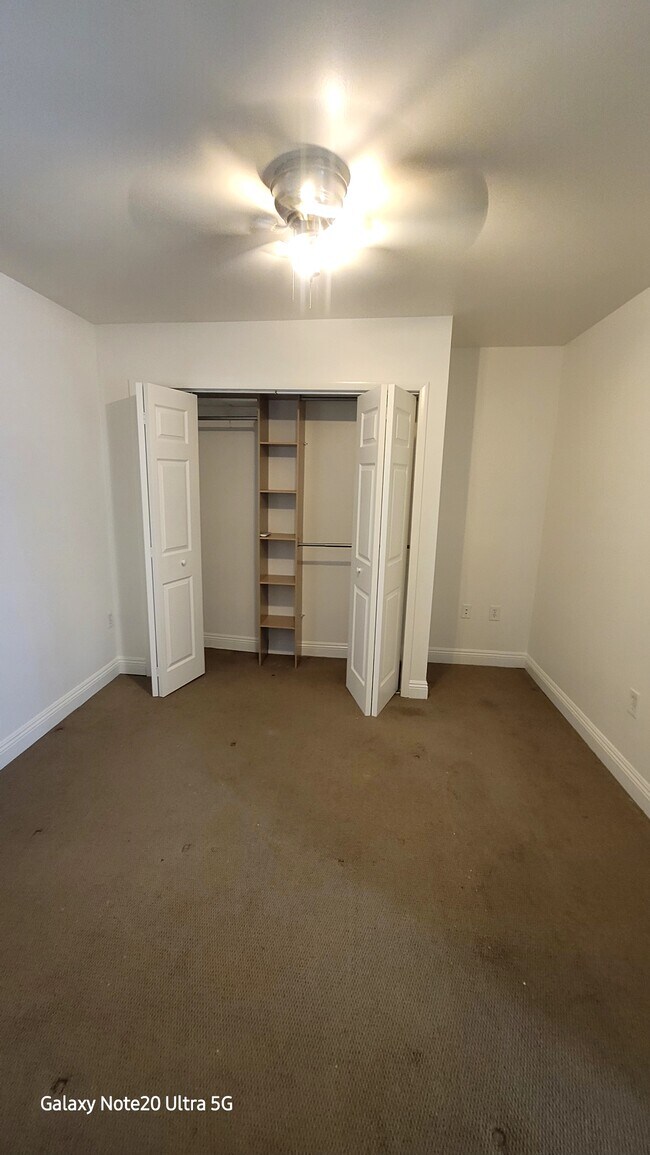 Bedroom - 3676 3rd Ave Unit C