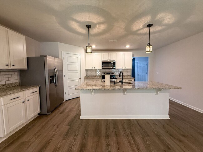 Photo - 4 Bedroom 2 Bath Home for Rent in Birch Run Subdivision! Energy Efficient Solar Panels to Help Lo...