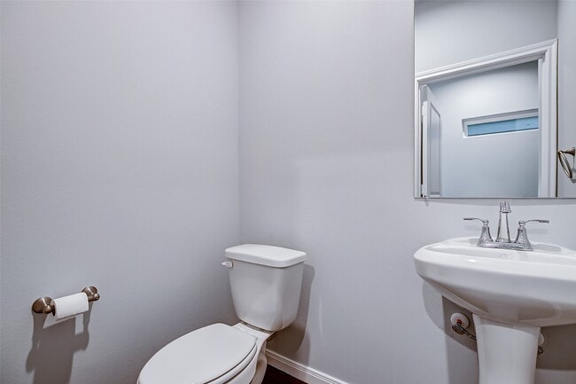 Photo - 4915 Paradigm Ln