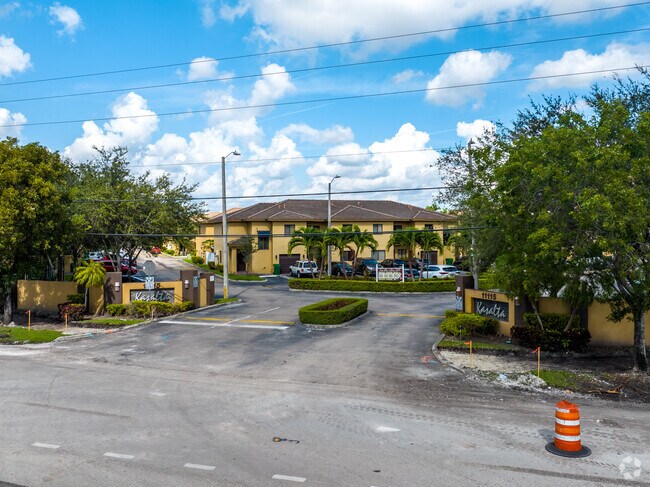 11115 W Okeechobee Rd Hialeah, FL, 33018 - Kasalta Villas