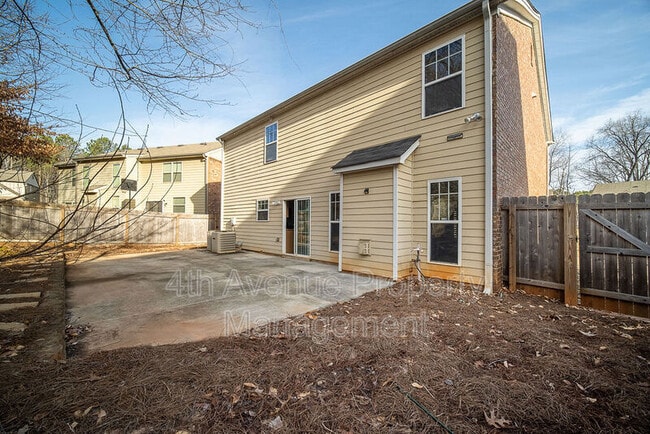 Photo - 2437 Peach Shoals Cir